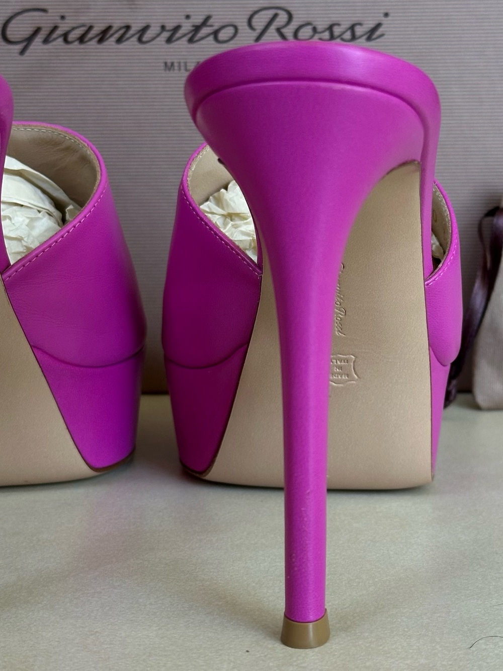 Gianvito Rossi Heels - Picture 9 of 11